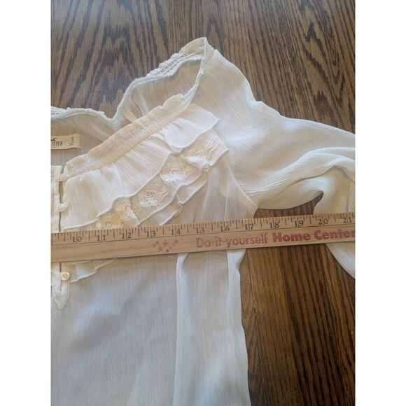 Hollister Sheer Ruffle Neck & Waist Peasant Top Size Small Boho Hippie 70s Yoke - Picture 7 of 7